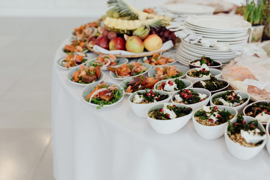 Buffet d'événements d'entreprises organisé par Grains de Folie